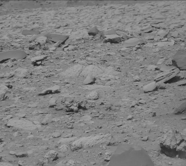 Sol 4182: Mast Camera (Mastcam)