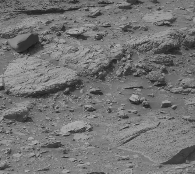 Sol 4182: Mast Camera (Mastcam)