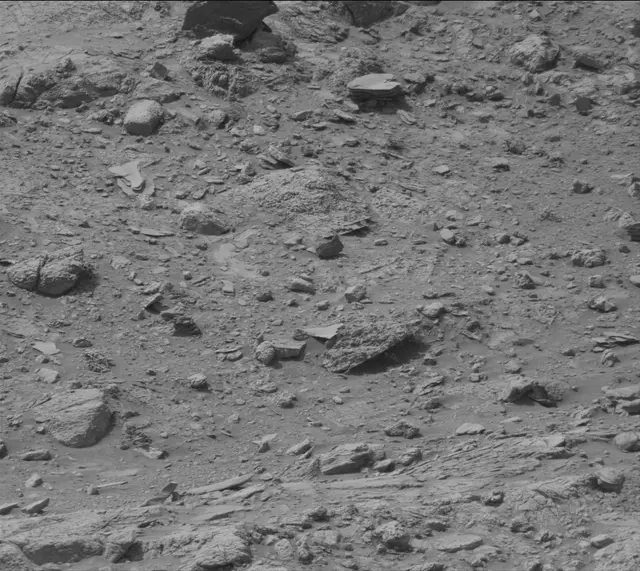 Sol 4182: Mast Camera (Mastcam)