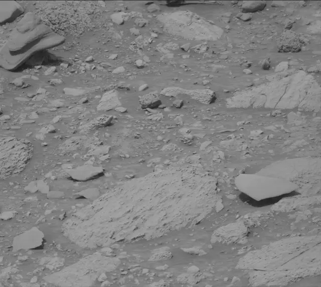 Sol 4182: Mast Camera (Mastcam)