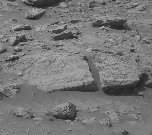Sol 4182: Mast Camera (Mastcam)