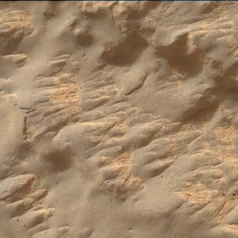 Sol 4184: Mars Hand Lens Imager (MAHLI)