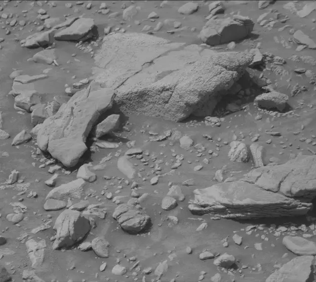 Sol 4185: Mast Camera (Mastcam)