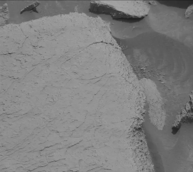 Sol 4187: Mast Camera (Mastcam)