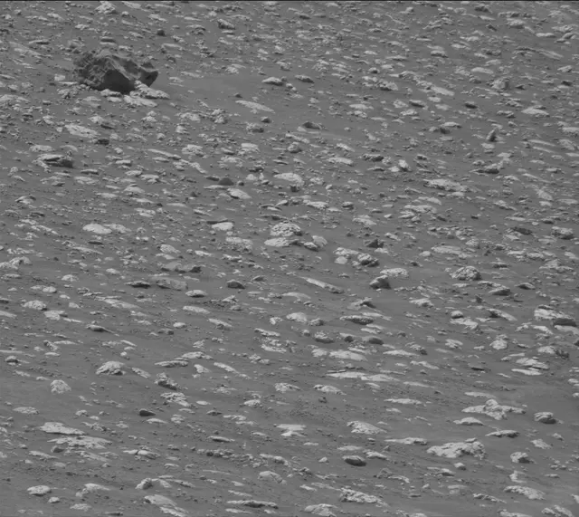 Sol 4191: Mast Camera (Mastcam)