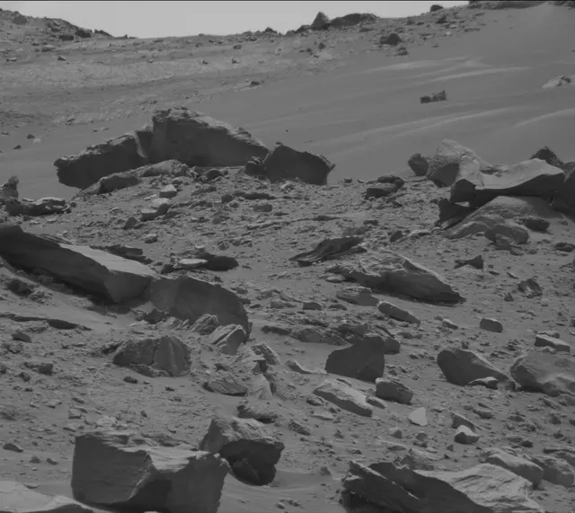Sol 4193: Mast Camera (Mastcam)