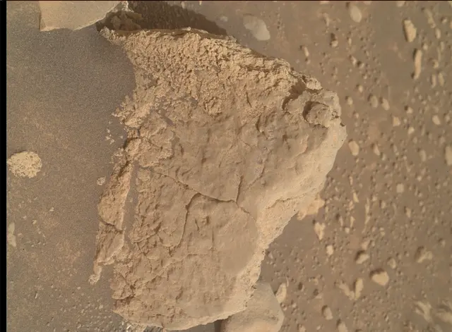 Sol 4193: Mars Hand Lens Imager (MAHLI)