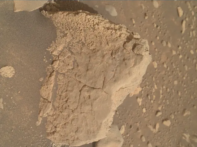 Sol 4193: Mars Hand Lens Imager (MAHLI)