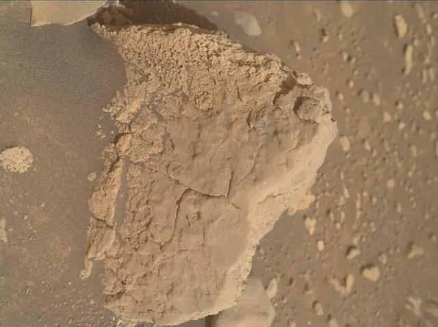 Sol 4193: Mars Hand Lens Imager (MAHLI)