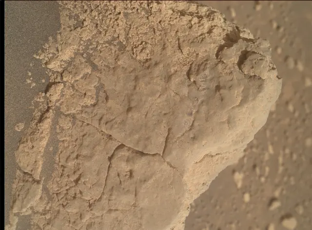 Sol 4193: Mars Hand Lens Imager (MAHLI)