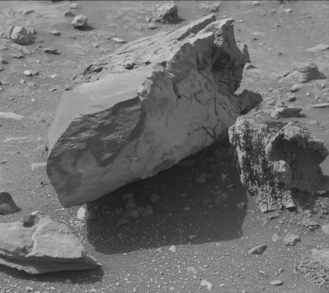 Sol 4195: Mast Camera (Mastcam)