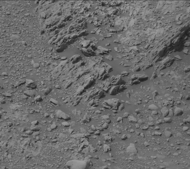 Sol 4199: Mast Camera (Mastcam)