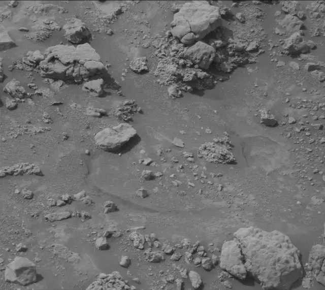 Sol 4199: Mast Camera (Mastcam)
