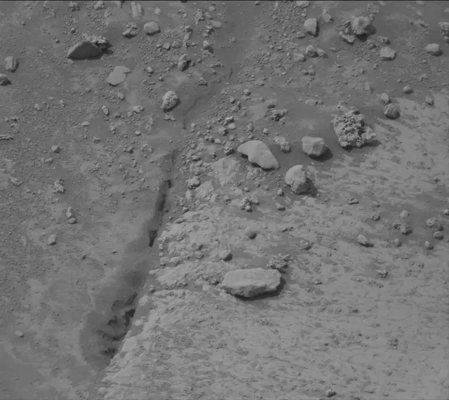 Sol 4199: Mast Camera (Mastcam)