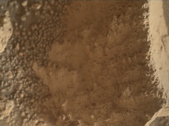 Sol 4199: Mars Hand Lens Imager (MAHLI)