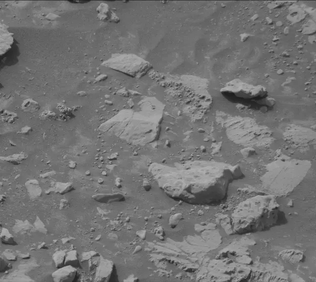 Sol 4200: Mast Camera (Mastcam)