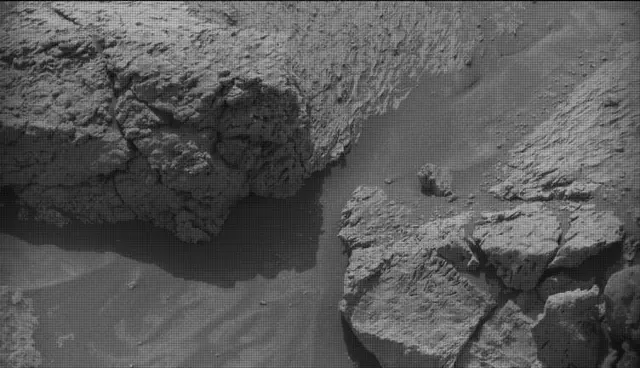 Sol 4202: Mast Camera (Mastcam)