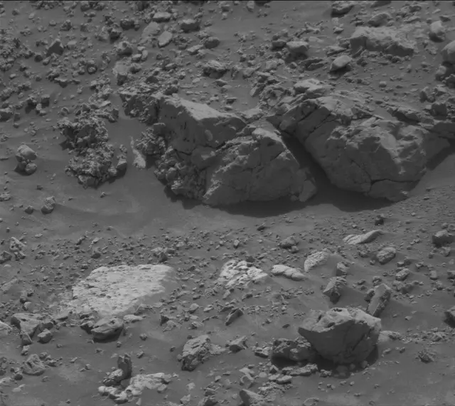 Sol 4202: Mast Camera (Mastcam)