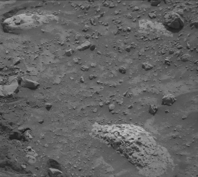 Sol 4202: Mast Camera (Mastcam)