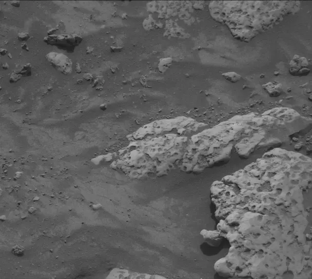 Sol 4202: Mast Camera (Mastcam)