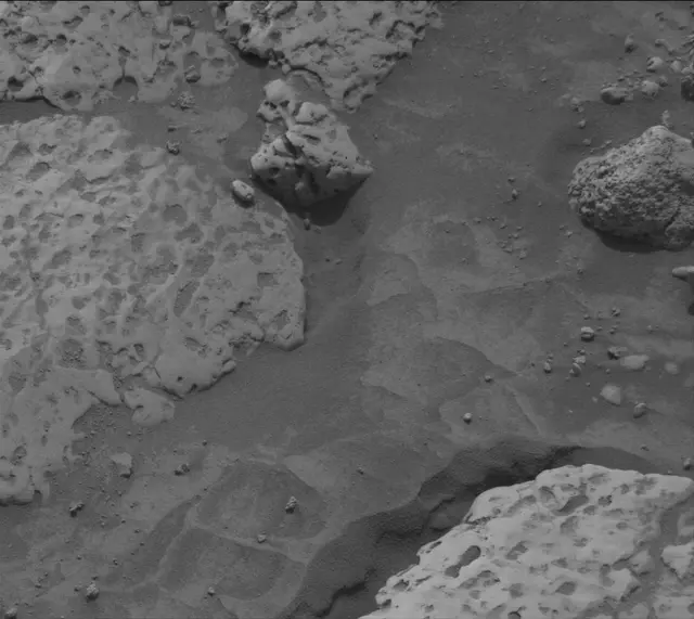 Sol 4202: Mast Camera (Mastcam)