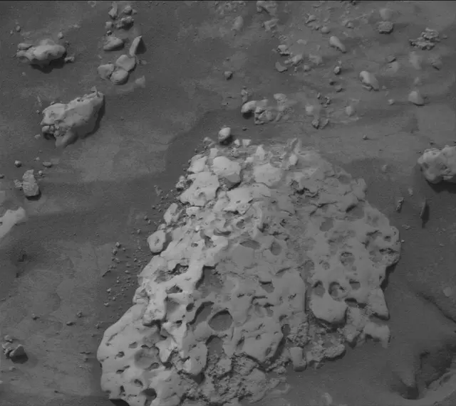 Sol 4202: Mast Camera (Mastcam)