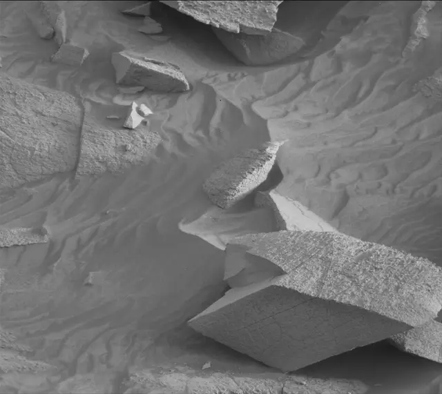 Sol 4205: Mast Camera (Mastcam)