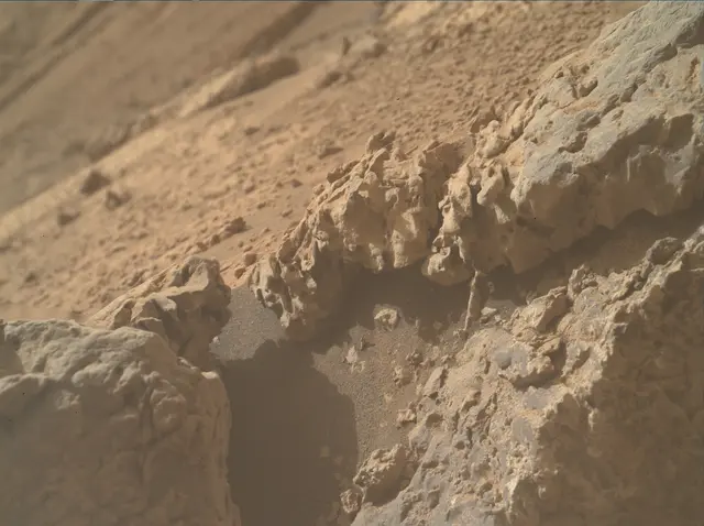 Sol 4206: Mars Hand Lens Imager (MAHLI)