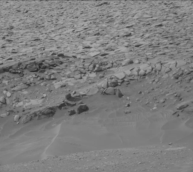 Sol 4208: Mast Camera (Mastcam)