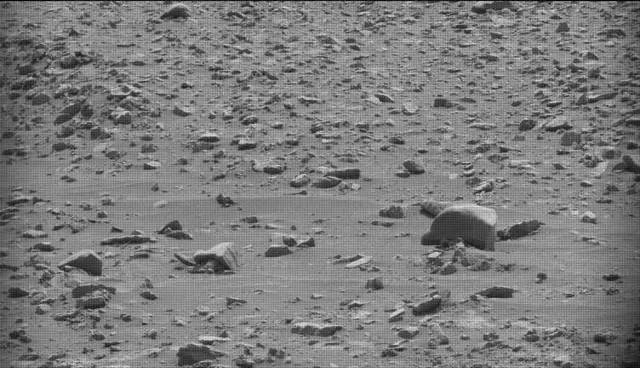 Sol 4213: Mast Camera (Mastcam)