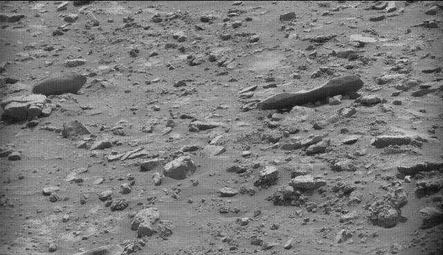Sol 4213: Mast Camera (Mastcam)