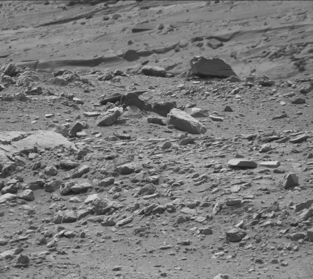 Sol 4213: Mast Camera (Mastcam)