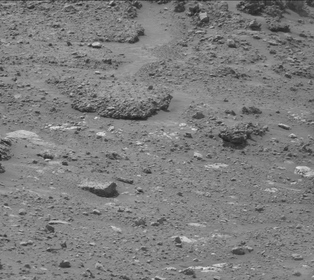 Sol 4213: Mast Camera (Mastcam)