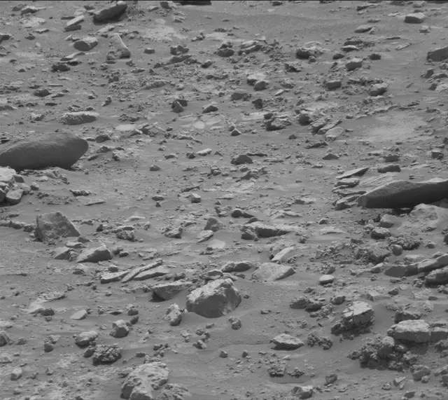 Sol 4213: Mast Camera (Mastcam)