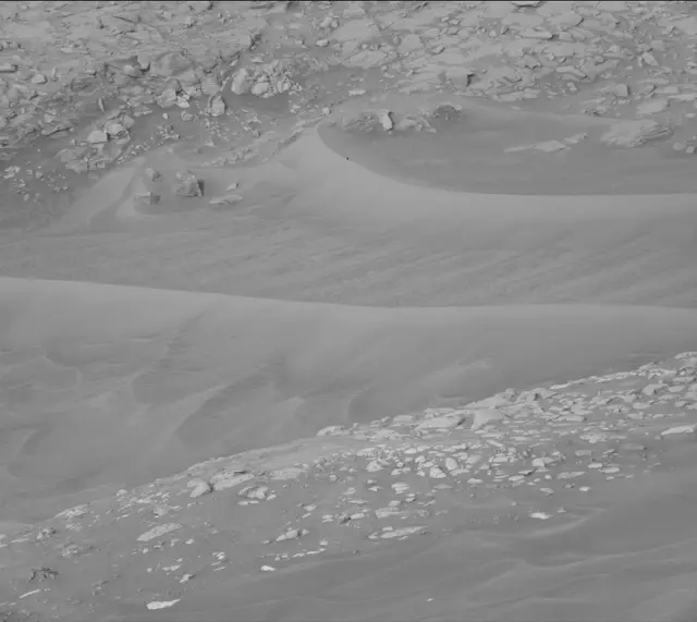 Sol 4217: Mast Camera (Mastcam)