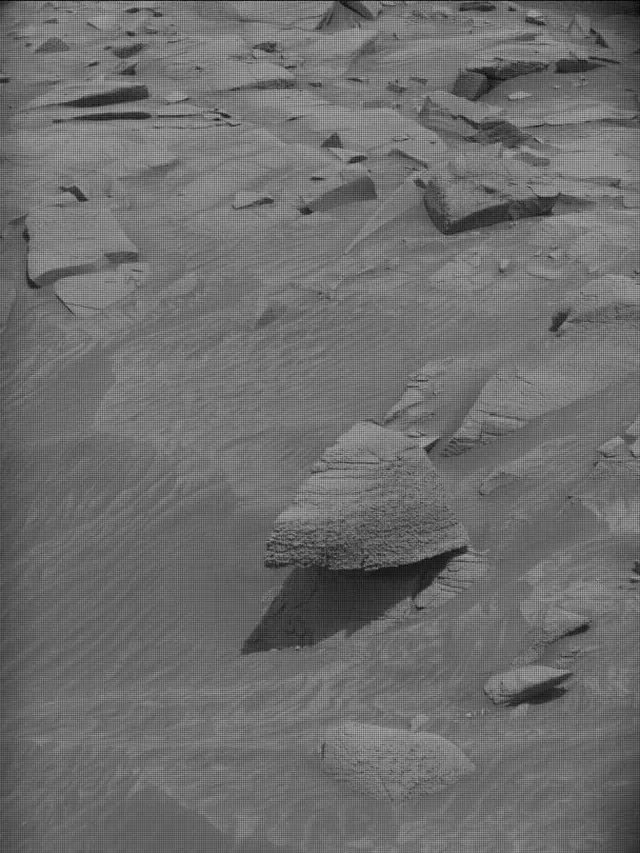 Sol 4220: Mast Camera (Mastcam)