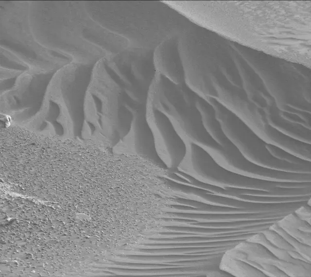 Sol 4225: Mast Camera (Mastcam)