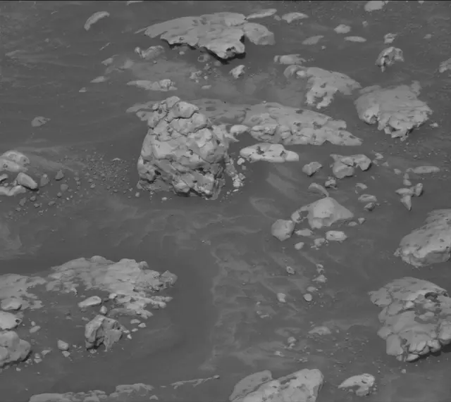 Sol 4235: Mast Camera (Mastcam)