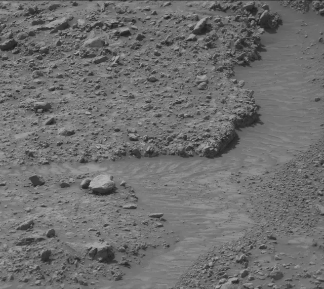 Sol 4239: Mast Camera (Mastcam)