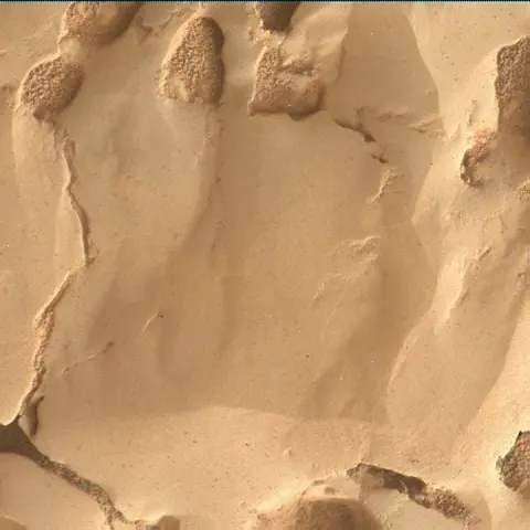 Sol 4239: Mars Hand Lens Imager (MAHLI)