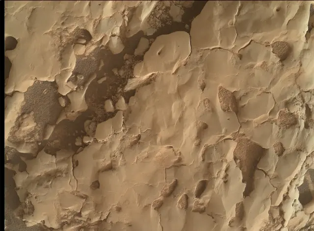 Sol 4239: Mars Hand Lens Imager (MAHLI)