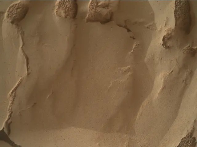 Sol 4239: Mars Hand Lens Imager (MAHLI)