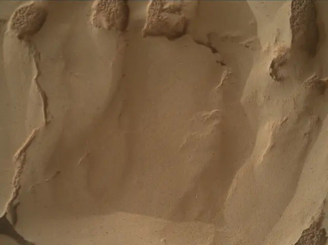 Sol 4239: Mars Hand Lens Imager (MAHLI)