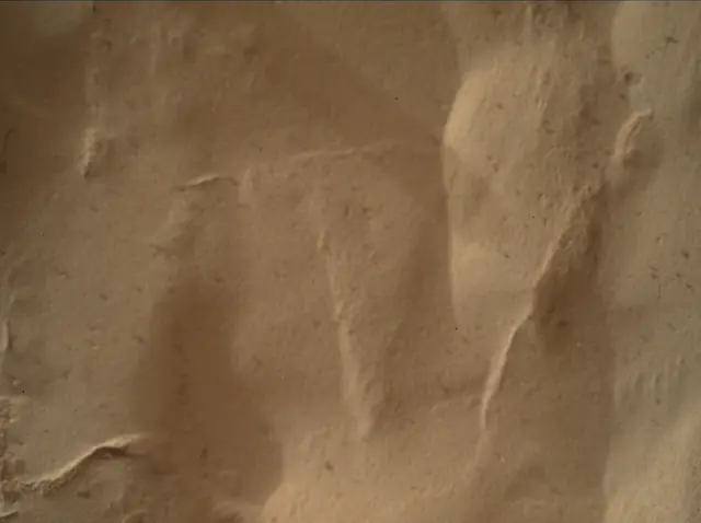 Sol 4239: Mars Hand Lens Imager (MAHLI)