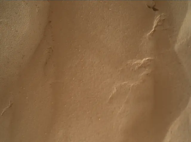 Sol 4239: Mars Hand Lens Imager (MAHLI)