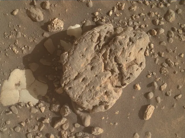 Sol 4241: Mars Hand Lens Imager (MAHLI)