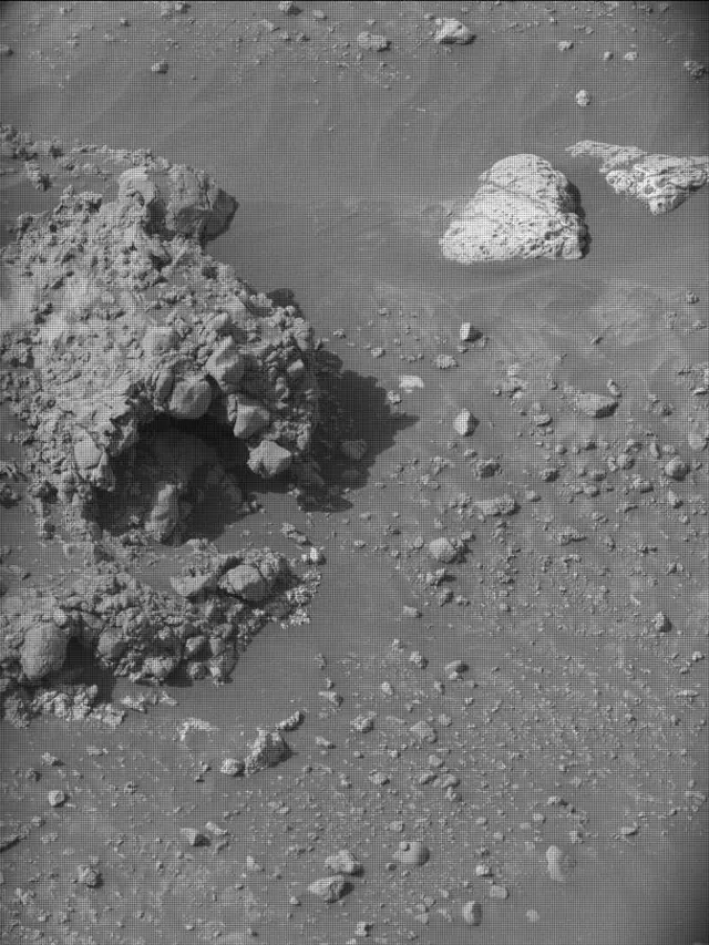 Sol 4243: Mast Camera (Mastcam)