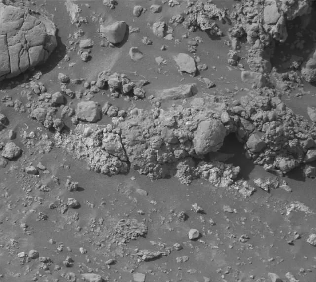 Sol 4243: Mast Camera (Mastcam)