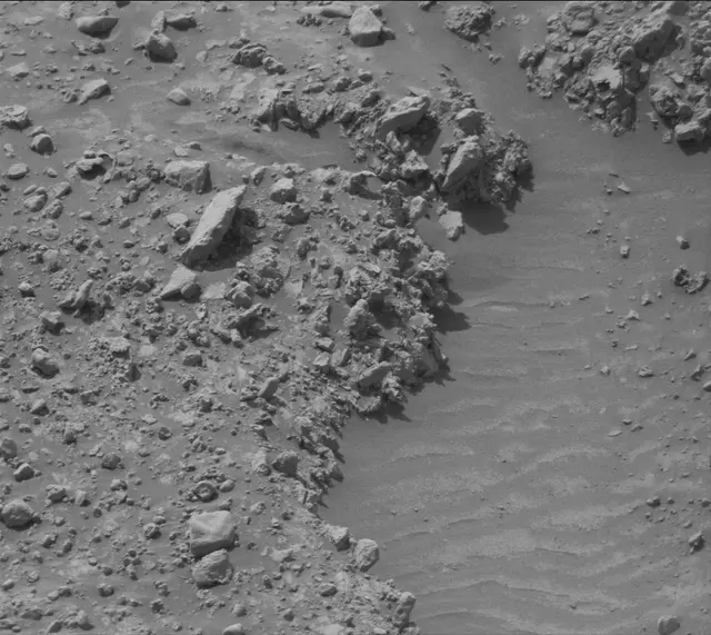 Sol 4243: Mast Camera (Mastcam)