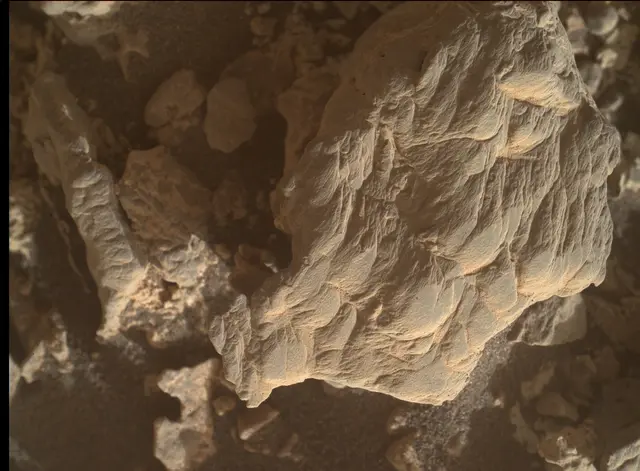 Sol 4243: Mars Hand Lens Imager (MAHLI)
